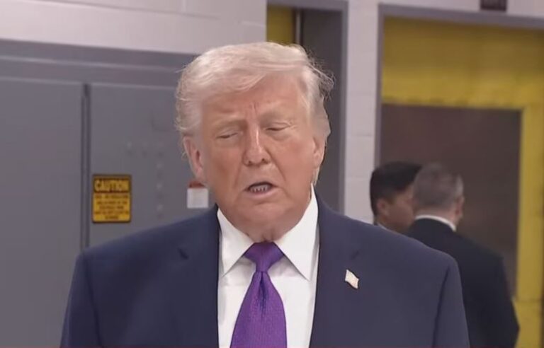 ترامب: الحرب على إيران سهلة ونحقق إنجازات غير متوقعة