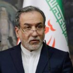 مع دخول الحرب أسبوعها الثالث.. عراقجي: إيران ستواصل الرد العسكري