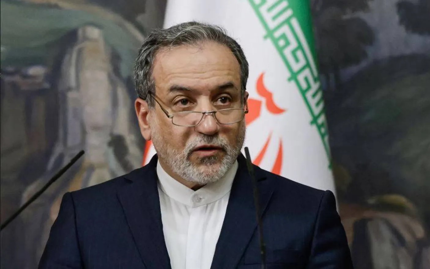 مع دخول الحرب أسبوعها الثالث.. عراقجي: إيران ستواصل الرد العسكري