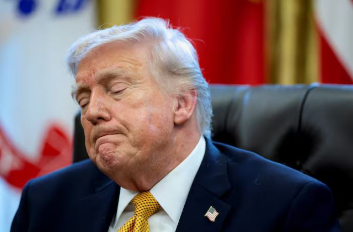 ترامب يعلن وقفًا مؤقتًا للضربات على منشآت الطاقة الإيرانية