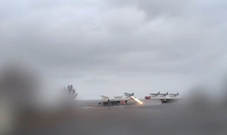 مسيرات إيران تضرب إسرائيل وتل أبيب توسّع هجماتها على البنى التحتية