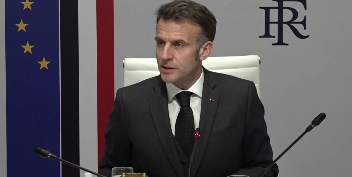 ماكرون: فرنسا ليست طرفًا في النزاع ولن تشارك حاليًا في فتح مضيق هرمز