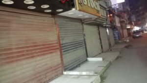 استثناء السوبر ماركت والأفران والصيدليات.. بدء تطبيق قرار غلق المحال 9 مساءً غدًا