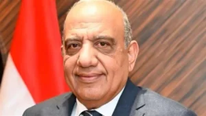 استعدادا للعيد.. وزير الكهرباء: غرفة طوارئ ومد ساعات العمل بمراكز خدمة المواطنين وتأمين الشبكة القومية