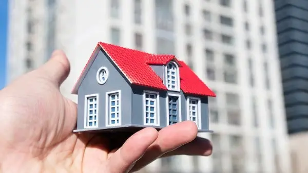 رغم تحديات توزيعات الأرباح.. قطاع العقارات يبنى «أدوار عليا» فى البورصة