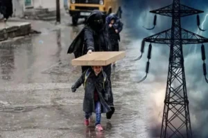 تحذيرات عاجلة من الكهرباء خلال موجة الطقس السيئ.. إرشادات مهمة لتفادي الصعق والحوادث