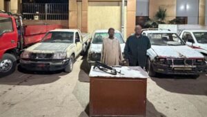 ضربة لمافيا السوق السوداء.. ضبط 10 أطنان مواد بترولية داخل مخزن بأسوان