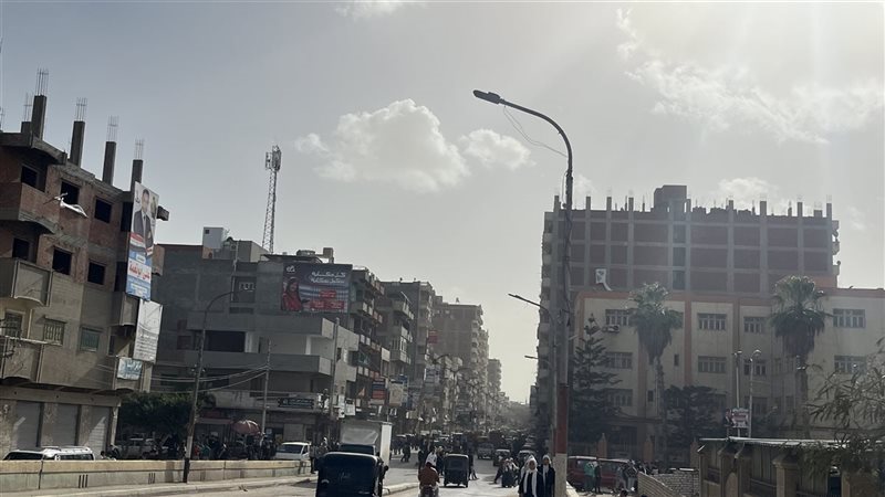 درجات الحرارة غدًا.. طقس دافئ نهارًا وبارد ليلًا