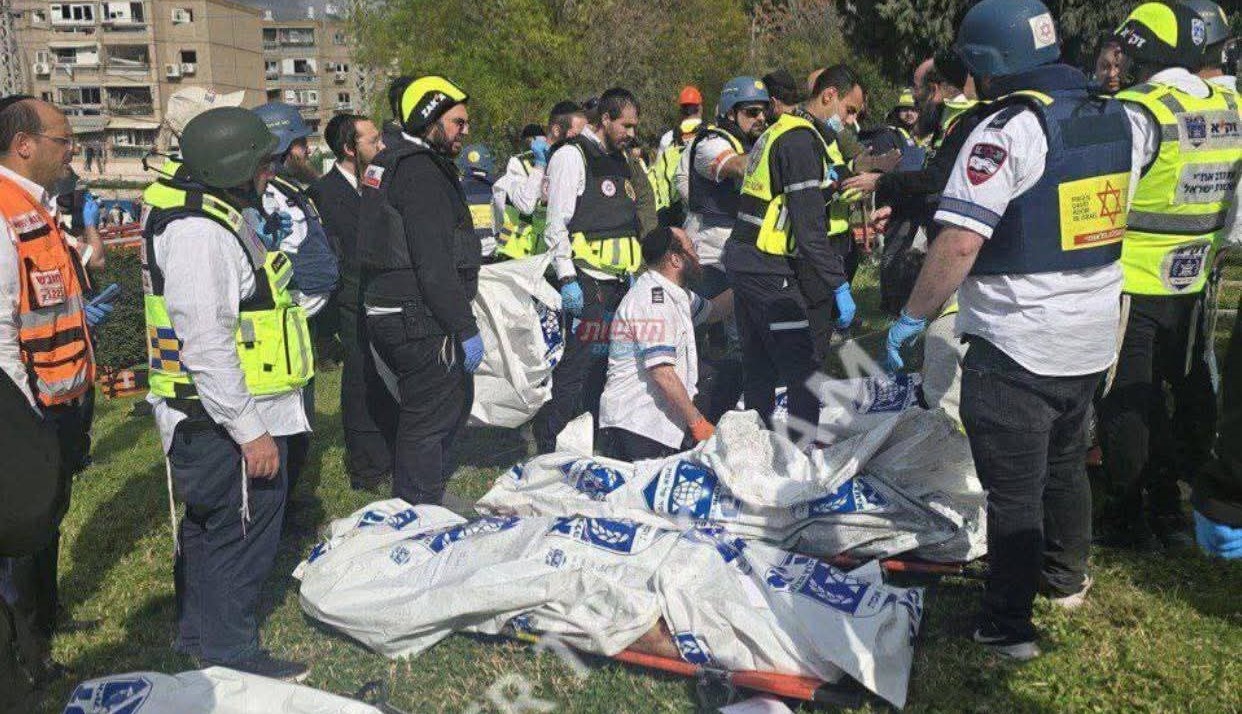 إيران ترد صاروخياً بعد مقتل خامنئي وإسرائيل تعلن قتلى في بيت شيمش