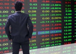 د. “عبد الحميد إمام”: التحوط الاستثماري والإنتقائية “القطاعات الدفاعية” طوق النجاة لمستثمري البورصة فى الظروف الحالية 