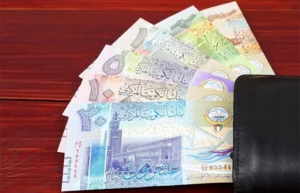 سعر الدينار الكويتي اليوم السبت في البنوك