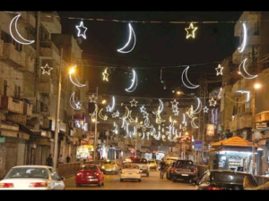 موائد الرحمن.. ترابط شعبي لا مثيل له والجميع في خدمة الفقراء وعابري السبيل 