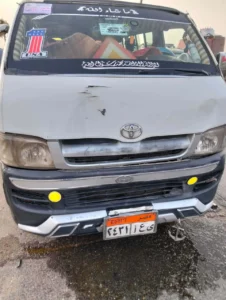 بالأسماء.. إصابة 10 أشخاص إثر تصادم سيارة ميكروباص بطريق أسيوط الزراعي بمنفلوط