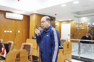 محافظ المنيا يواصل متابعته على مدار اليوم لمستجدات العاصفة الترابية والطقس غير المستقر من داخل مركز السيطرة