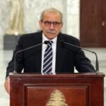 رئيس وزراء لبنان يحذر من التصعيد مع تبادل الضربات بين إسرائيل وحزب الله