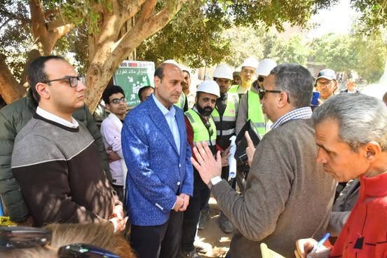 محافظ أسيوط يتفقد مشروع خط طرد محطة رفع صرف صحي البركة بحي غرب