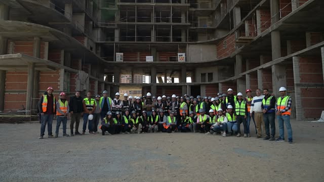 رادكس للتطوير تستقبل طلاب هندسة جامعة UH في زيارة ميدانية لمشروع “Agile” بالعاصمة الإدارية