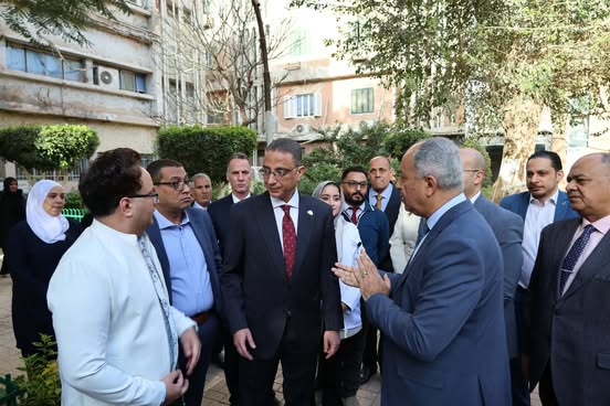 محافظ الجيزة يتفقد مستشفى التحرير العام بإمبابة