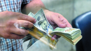 أسعار الدولار في مصر اليوم الأحد