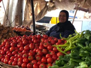 أسعار الخضروات والفاكهة بالأسواق