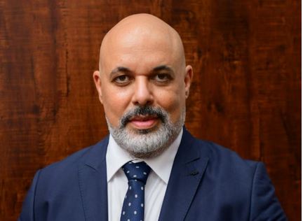 شعبة الذهب: المعدن النفيس يتراجع 23.6% بأكثر من 1272 دولارًا منذ بداية حرب إيران