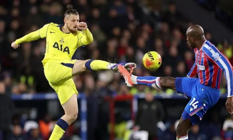 الدوري الإنجليزي.. توتنهام يواجه كريستال بالاس اليوم