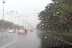 تحذيرات من تقلبات الطقس اليوم.. أمطار ورياح قوية واضطراب في الملاحة البحرية