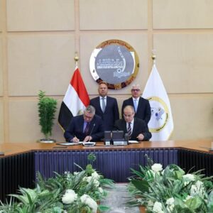 النقل: توقيع اتفاقيات جديدة لتطوير ميناء السخنة