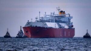 انفجار قرب ناقلة نفط قبالة سواحل الكويت