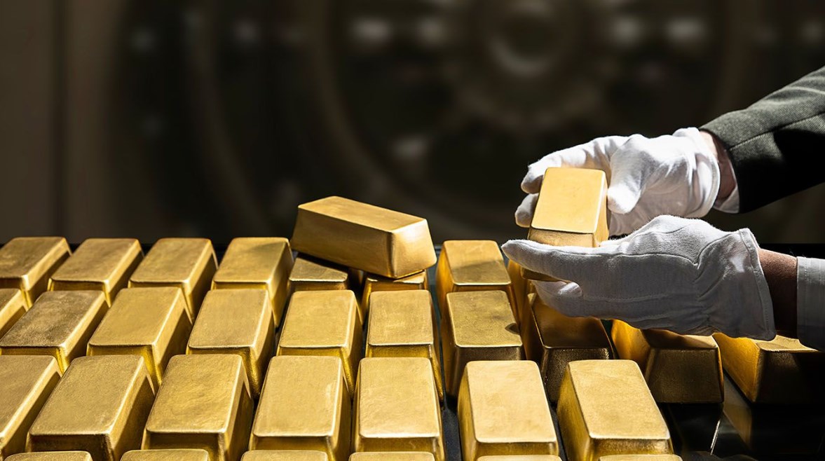 الذهب يفقد بريقه مؤقتًا.. أكبر تراجع منذ 40 عامًا يثير مخاوف تكرار سيناريو 1980