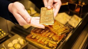 الحرب تشعل أسعار الذهب في مصر.. وعيار 21 يقفز إلى 7540 جنيهًا