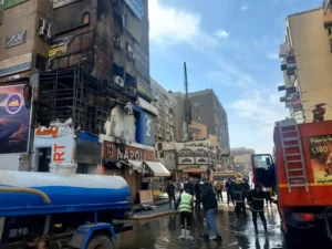 بدون خسائر بشرية.. حريق هائل داخل دار الرياضة بشارع المحطة بأسيوط