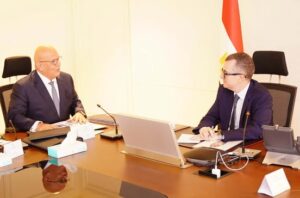 وزير التخطيط يبحث مع البنك الدولي تعميق الشراكة الاستراتيجية ودعم برامج التنمية المحلية