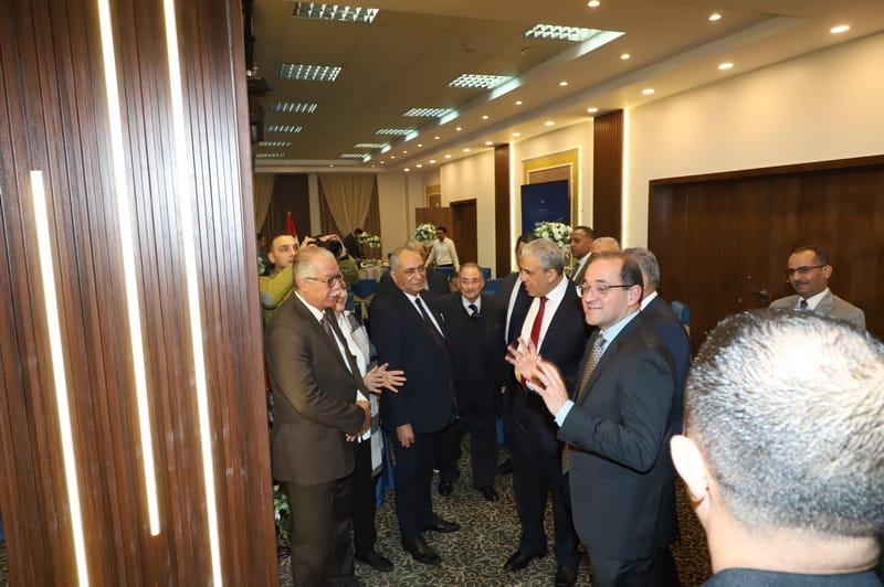 كجوك فى رسالة مفتوحة للعاملين بالمالية والضرائب والجمارك: «خليكم فاكرين إننا شغالين عند الناس»