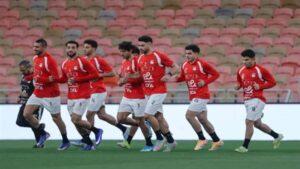منتخب مصر يواجه السعودية وديًا الليلة في قمة عربية مثيرة