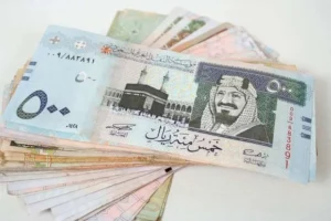 استقرار سعر الريال السعودي اليوم السبت بالبنوك
