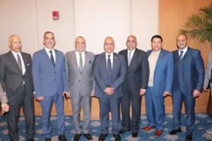 وزير الطيران يشهد الإفطار الرمضاني للعاملين بالأكاديمية المصرية لعلوم الطيران