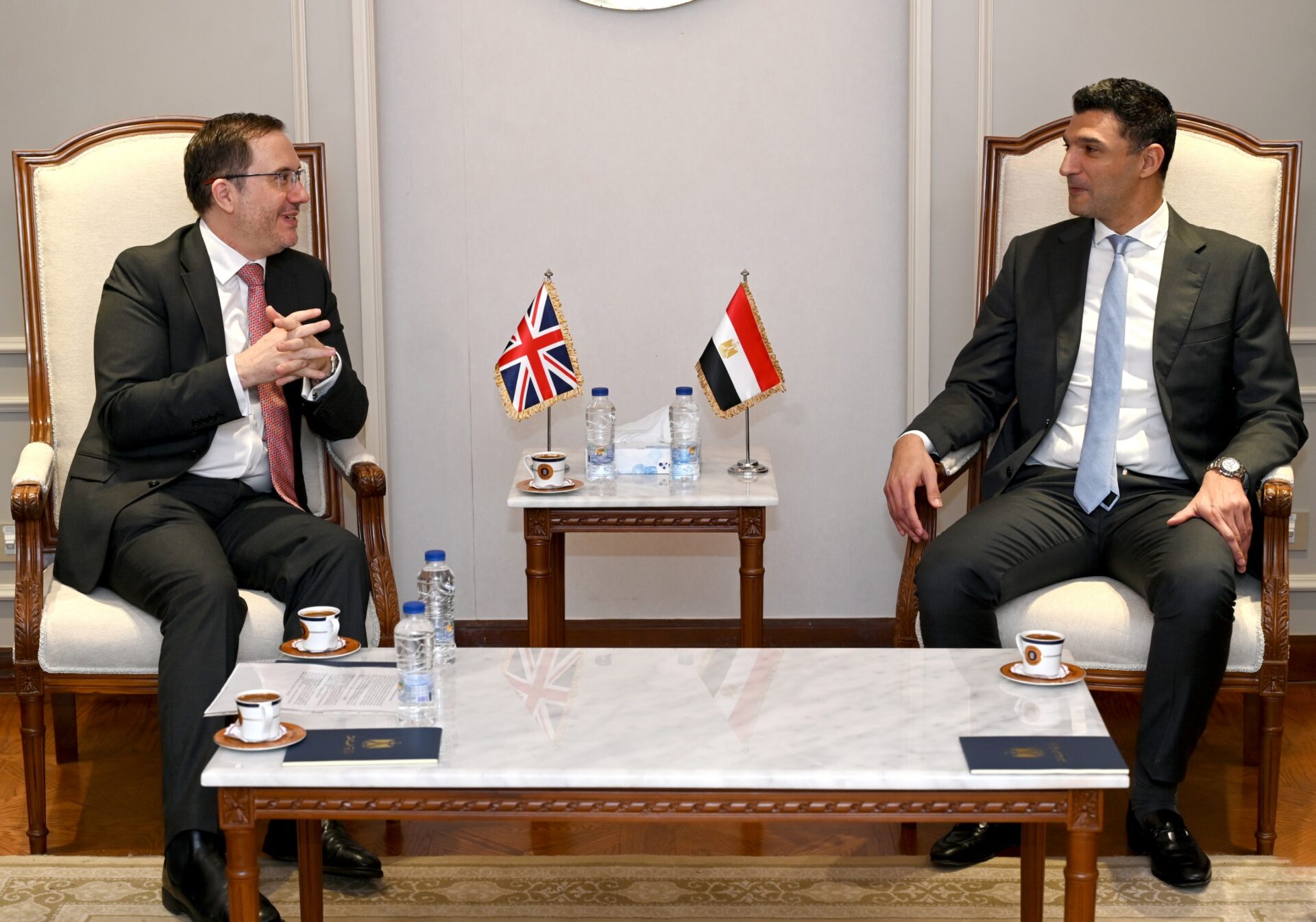 مصر والمملكة المتحدة تعززان التعاون الصناعي والاستثماري