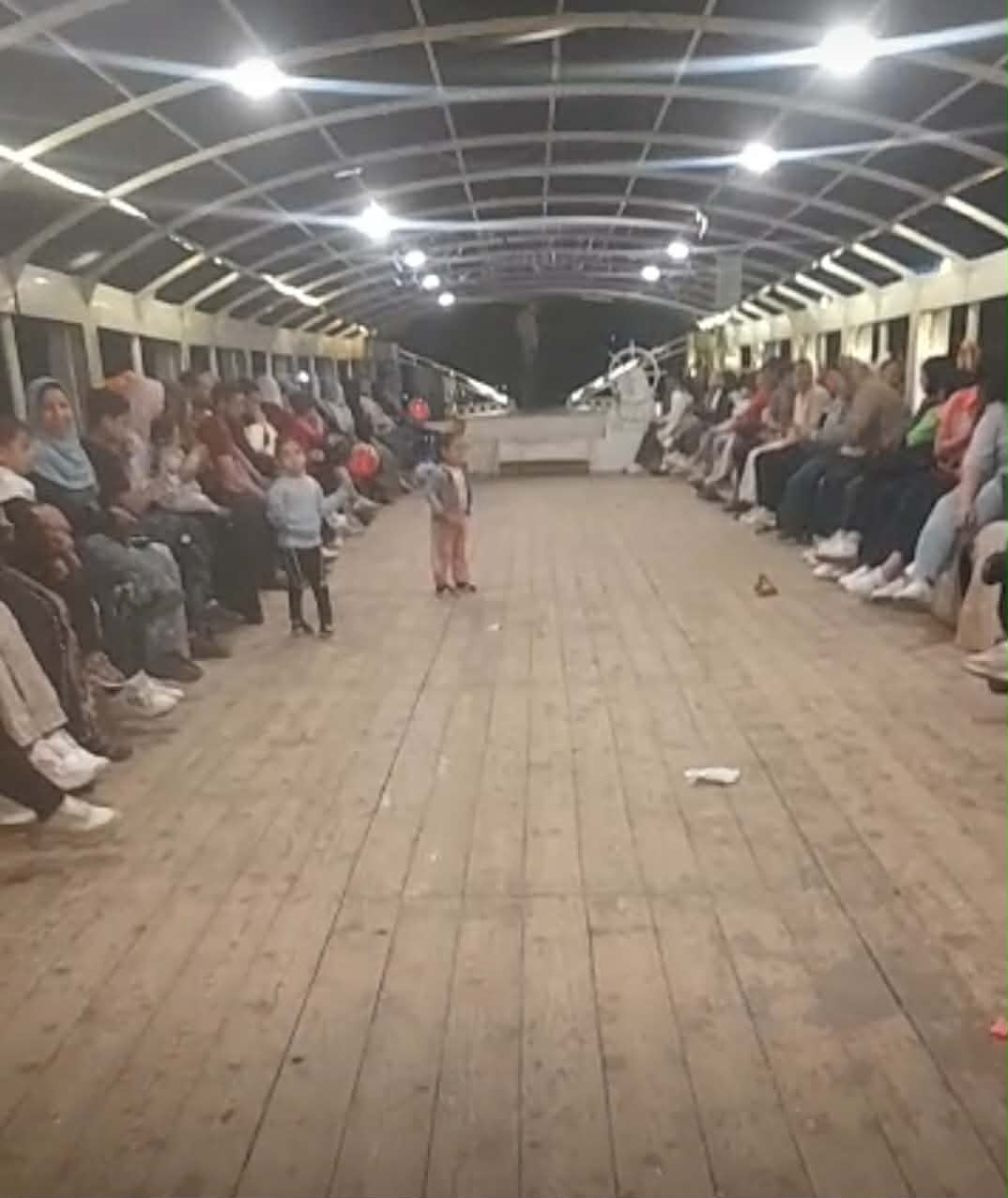 بشم النسيم.. إقبال المواطنين على العبارات النهرية في أسيوط