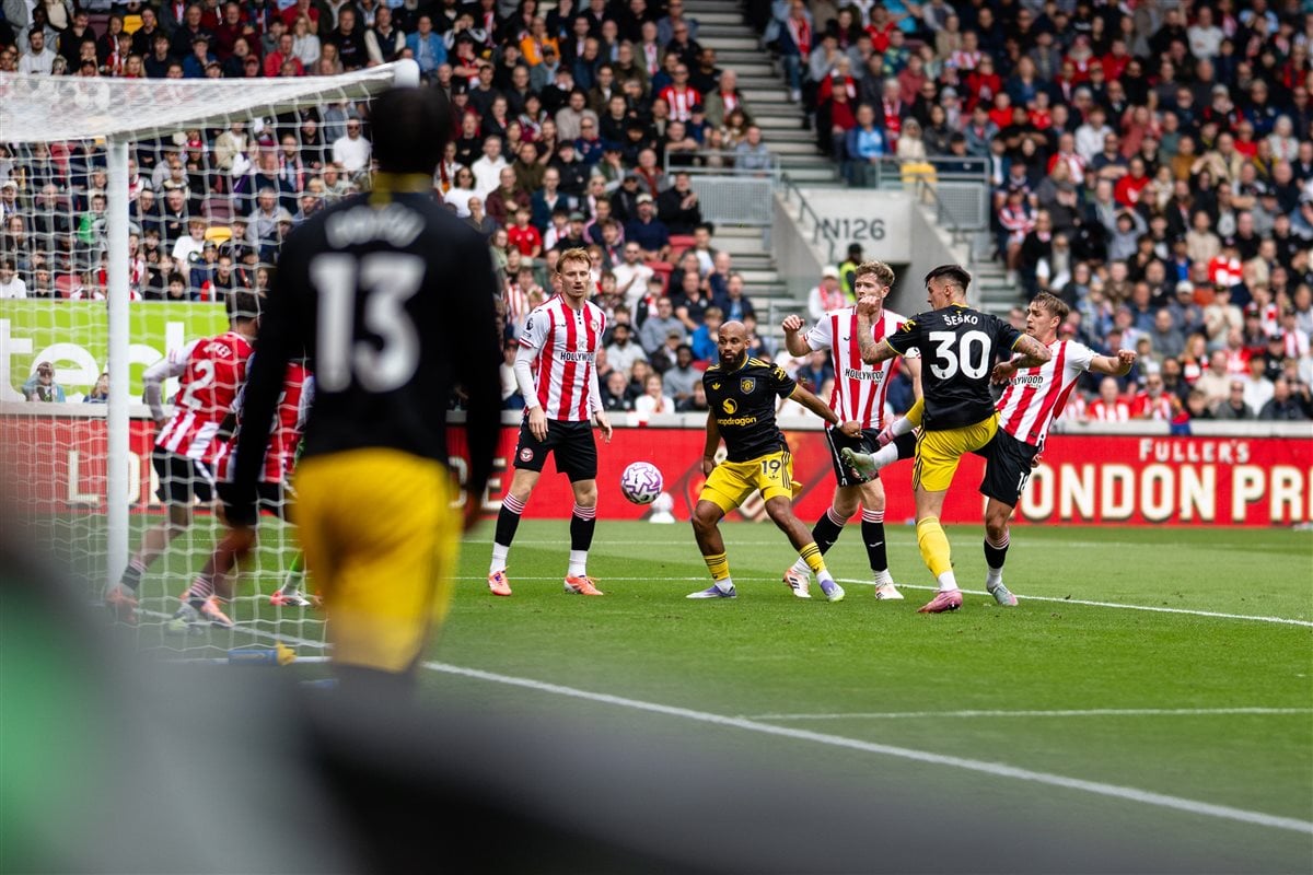 مانشستر يونايتد يستضيف برينتفورد في ختام الجولة الـ 34 بالدوري الإنجليزي