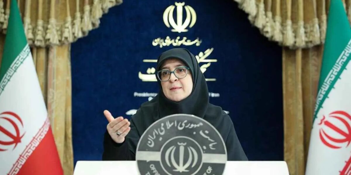 إيران: نتفاوض وأيدينا على الزناد وأي اعتداء جديد سيواجه برد أشد