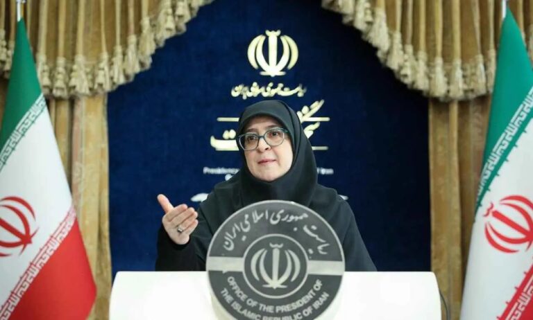 إيران: نتفاوض وأيدينا على الزناد وأي اعتداء جديد سيواجه برد أشد