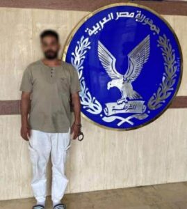 سقوط سائق تحرش بطفلتين أثناء توصيلهما في الشروق