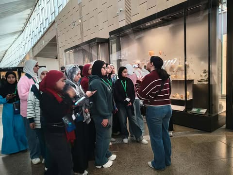 للاحتفال بيوم اليتيم.. الجيزة تنظم رحلة ترفيهية لأبناء المؤسسات إلى المتحف المصري الكبير