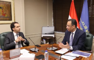 وزير الاتصالات يبحث تعزيز الشراكة مع Microsoft لدعم الذكاء الاصطناعي