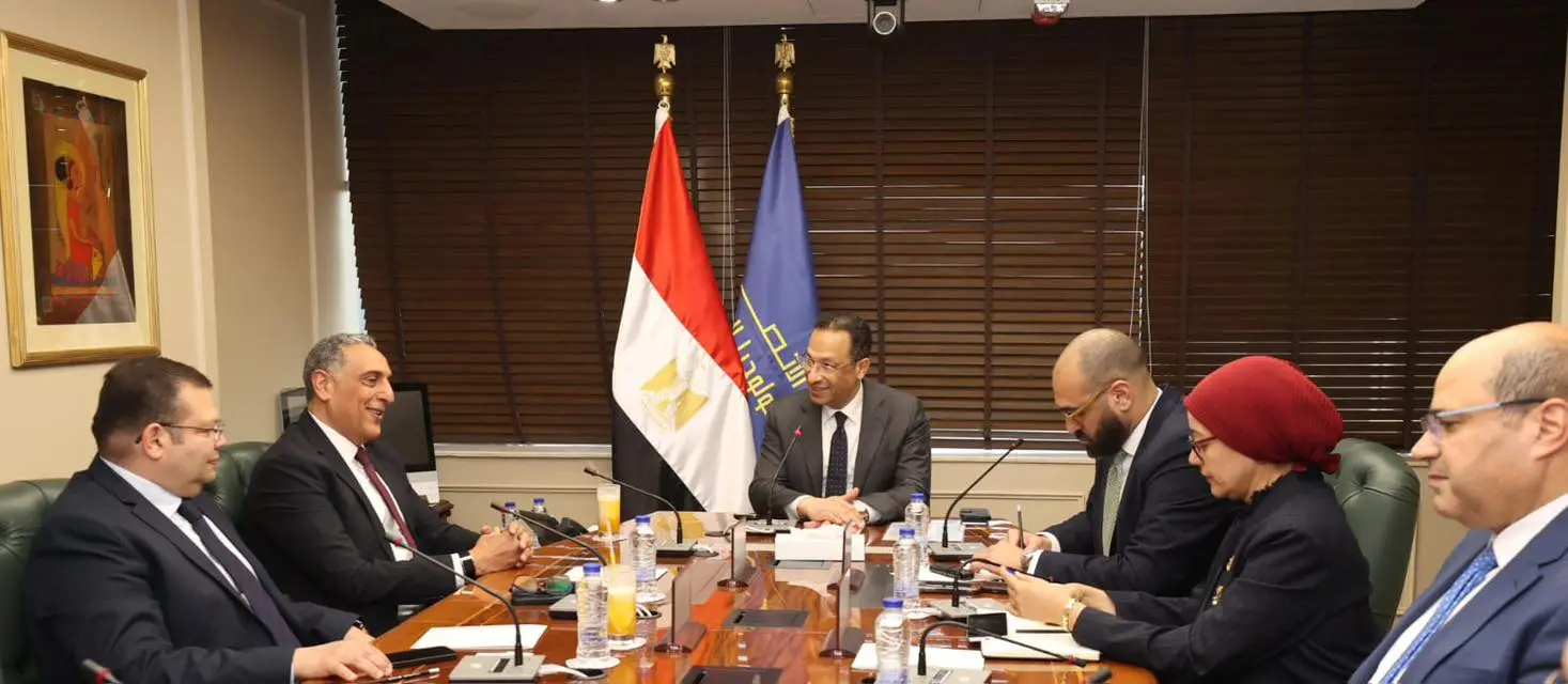 فرصة ذهبية للشباب: Oracle تؤهل 150 ألف مصري لسوق العمل الرقمي