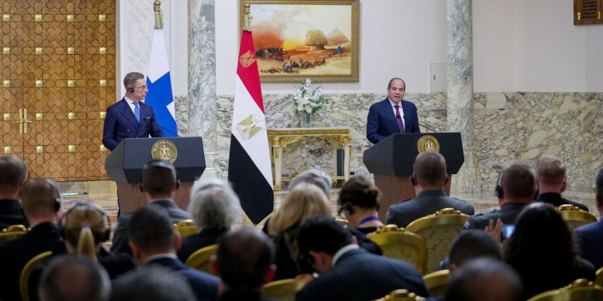 السيسي يؤكد دور مصر المحوري في تهدئة أزمات الشرق الأوسط ودعم الاستقرار الإقليمي