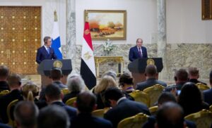 السيسي يؤكد دور مصر المحوري في تهدئة أزمات الشرق الأوسط ودعم الاستقرار الإقليمي