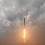 وابل صاروخي إيراني يهز العمق الإسرائيلي