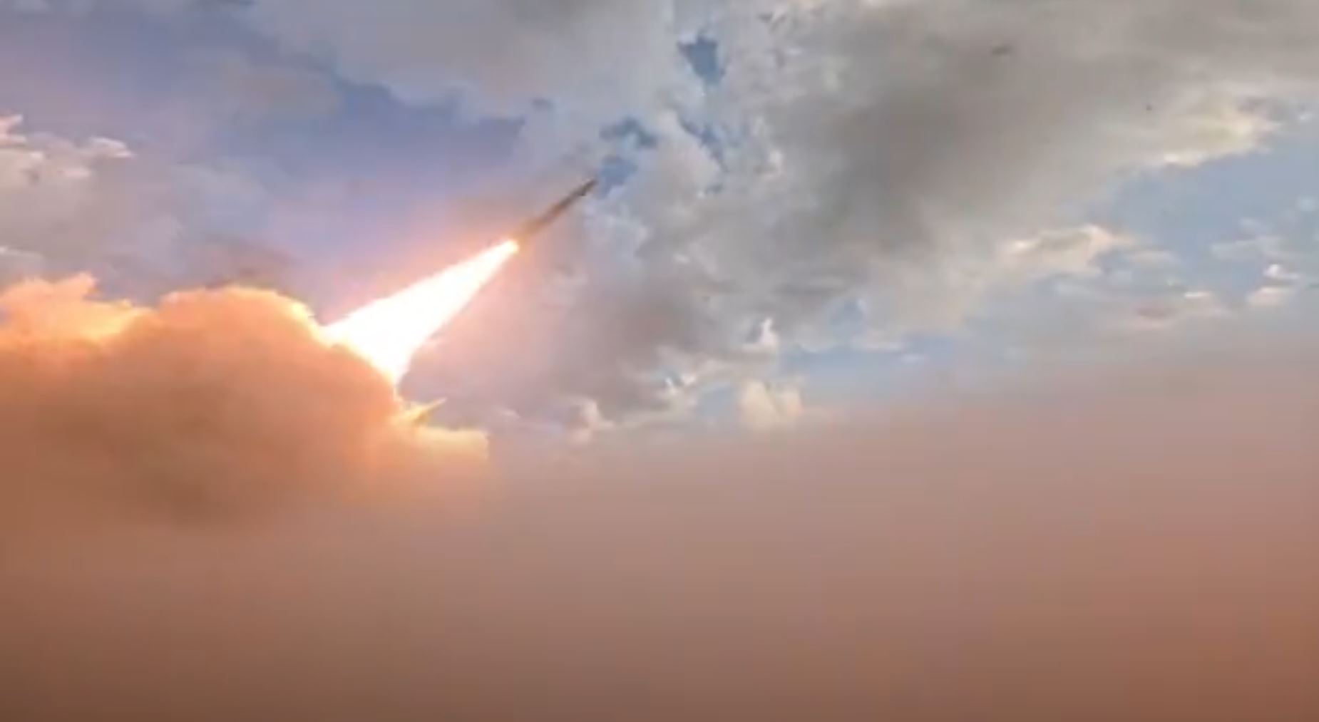 الحرس الثوري الإيراني يكشف عن منصات صواريخ مزدوجة استهدفت قلب إسرائيل